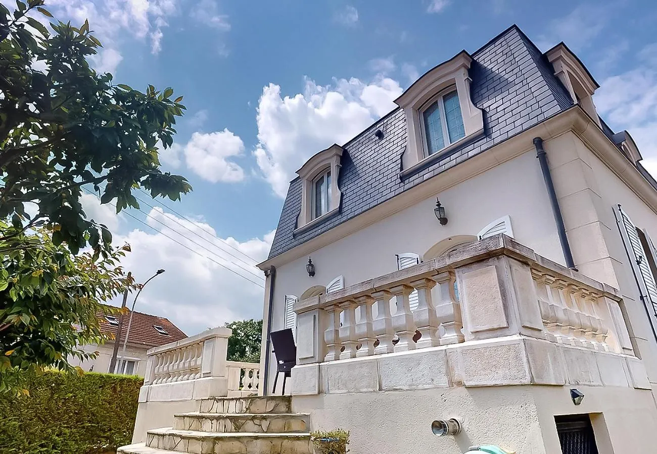 Stunning House 5-Bedrooms For 9P- 20Min From Paris Le Blanc-Mesnil 0*,  France